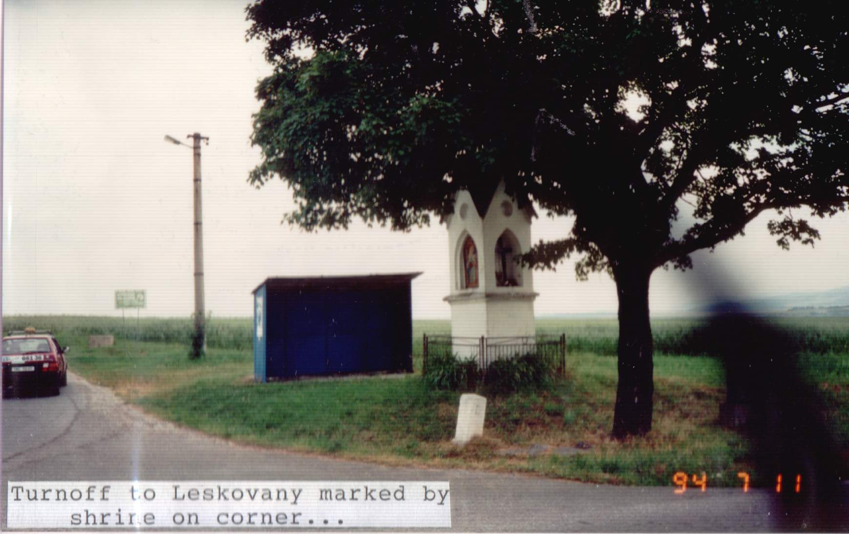 Turn off to Leskovany
